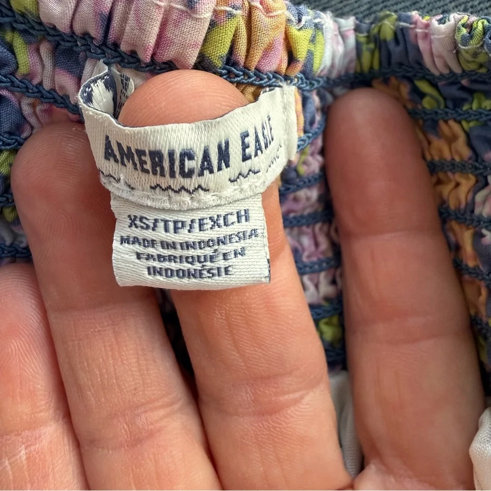 American Eagle Floral Patchwork‎ Lightweight Shorts Size XS - Picture 9 of 9
